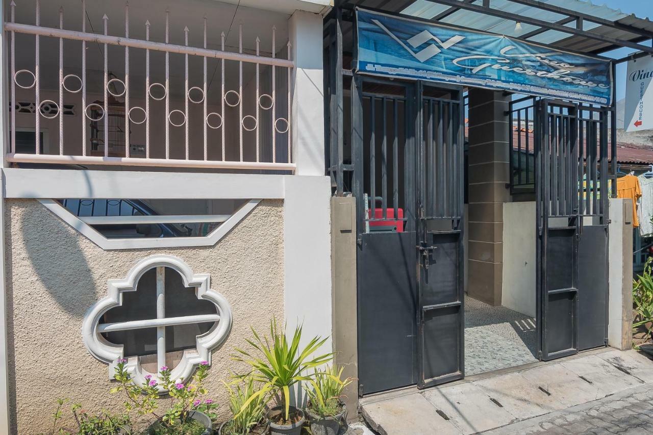 RedDoorz near MT Haryono Semarang Hotel Bagian luar foto